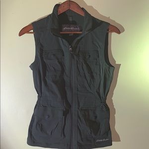 Light weight olive green Vest